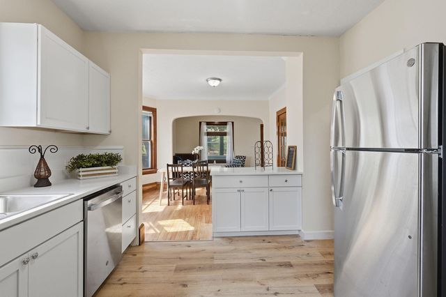 1032 Desoto Street, Saint Paul, MN 55130
