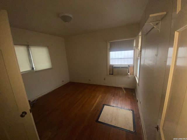 118 McNeel, San Antonio, TX 78228