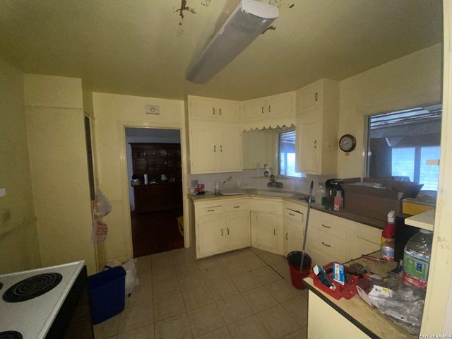 118 McNeel, San Antonio, TX 78228