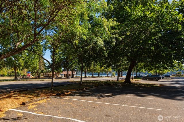 1671 NE Mission Creek Road, Belfair, WA 98528