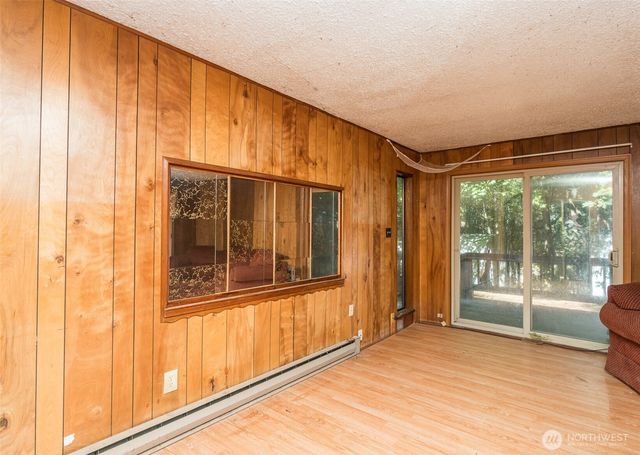 1671 NE Mission Creek Road, Belfair, WA 98528