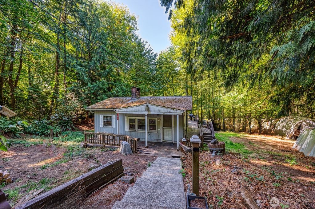 1671 NE Mission Creek Road, Belfair, WA 98528