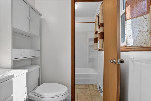 301 HARGIS Lane, Belton, MO 64012