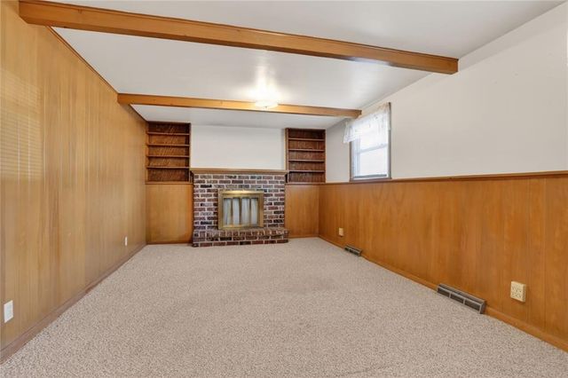 301 HARGIS Lane, Belton, MO 64012