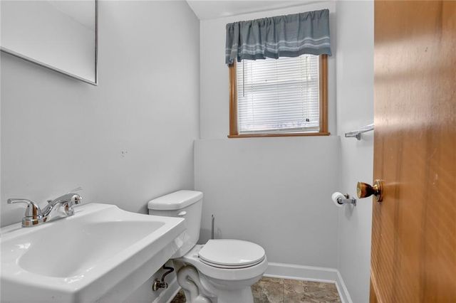 301 HARGIS Lane, Belton, MO 64012