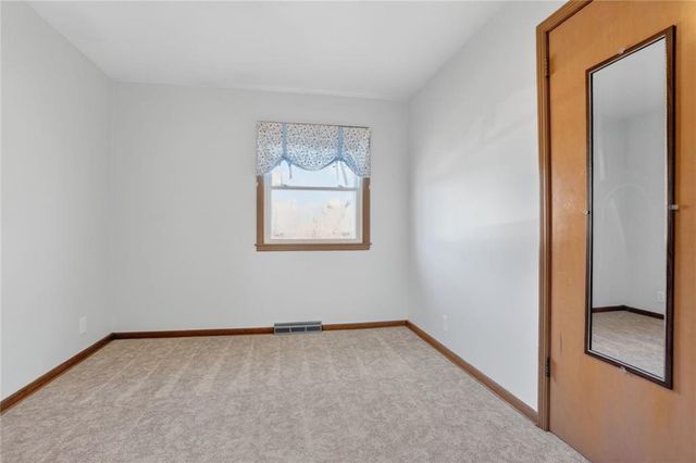 301 HARGIS Lane, Belton, MO 64012