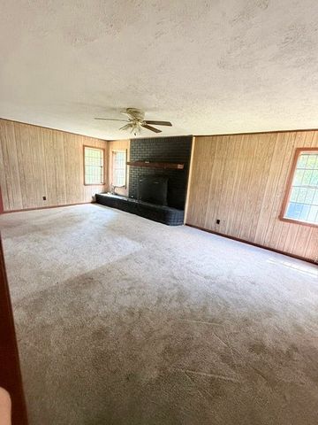 561 Sassafras Avenue, Shreveport, LA 71106