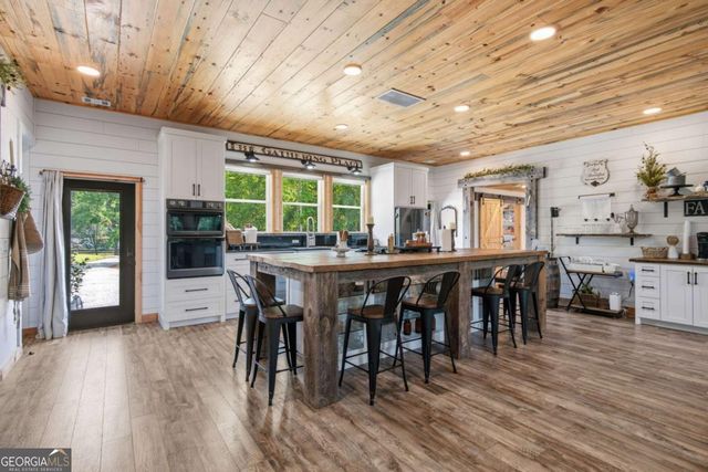 426 Thompson Creek Park Road, Dawsonville, GA 30534