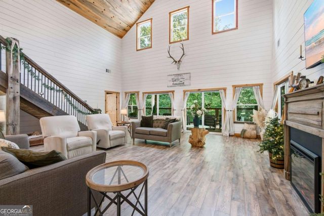 426 Thompson Creek Park Road, Dawsonville, GA 30534