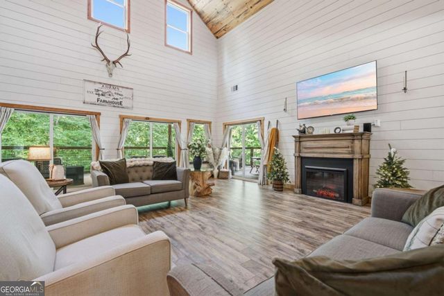 426 Thompson Creek Park Road, Dawsonville, GA 30534