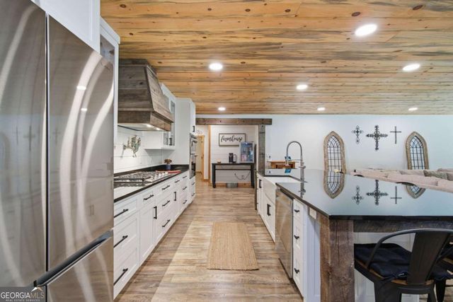 426 Thompson Creek Park Road, Dawsonville, GA 30534