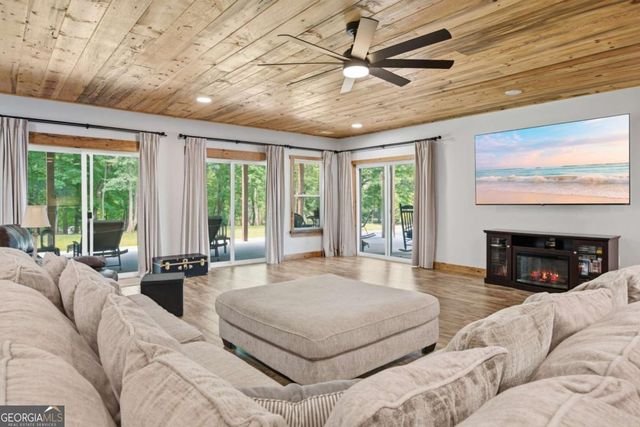426 Thompson Creek Park Road, Dawsonville, GA 30534