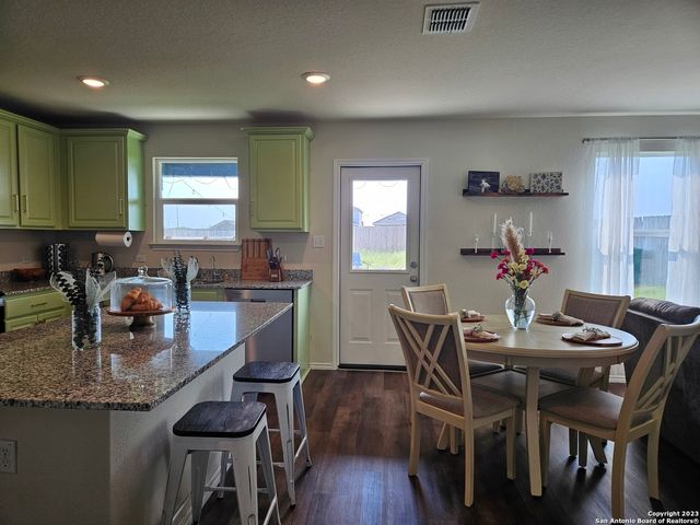 535 Wild Olive Way, San Antonio, TX 78219