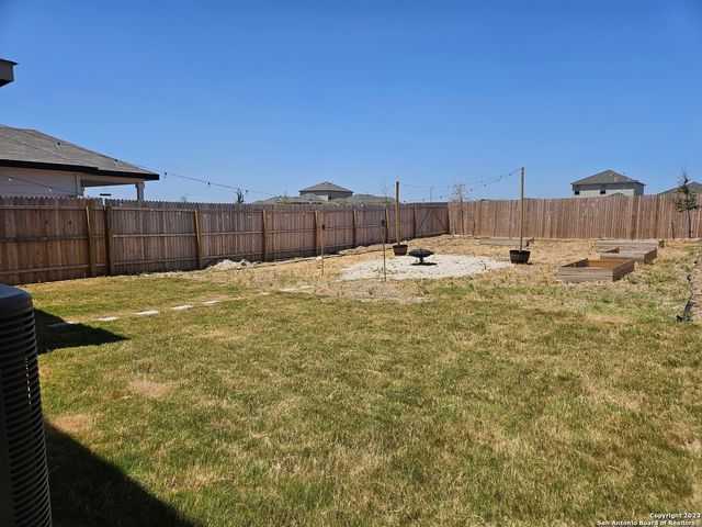 535 Wild Olive Way, San Antonio, TX 78219