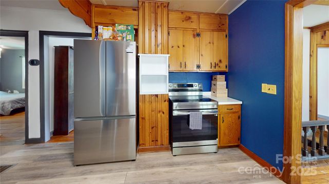 882 Poison Cove Road, Clyde, NC 28721