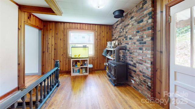 882 Poison Cove Road, Clyde, NC 28721