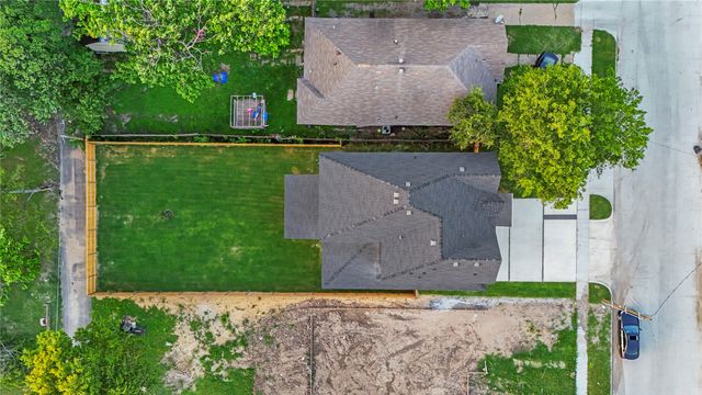 2405 Peabody Avenue, Dallas, TX 75215
