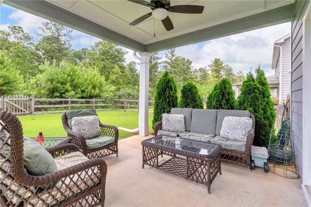 90 Hummingbird Trail, Dallas, GA 30132