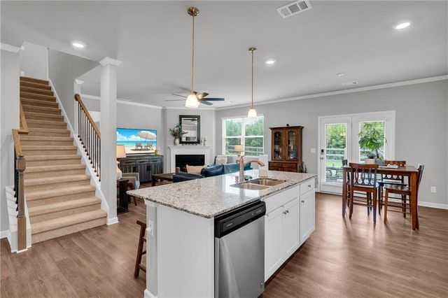 90 Hummingbird Trail, Dallas, GA 30132