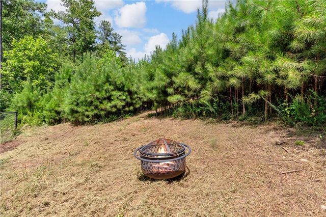 90 Hummingbird Trail, Dallas, GA 30132