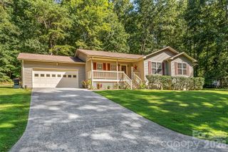132 Dogwood Heights Drive, Marion, NC 28752