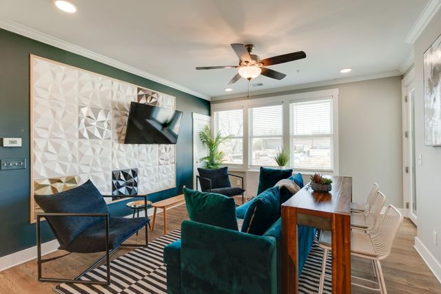 4405 Kentucky Ave Apt 402, Nashville, TN 37209