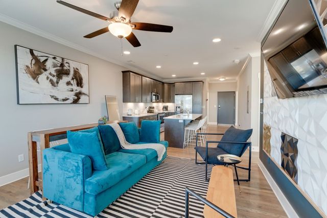 4405 Kentucky Ave Apt 402, Nashville, TN 37209