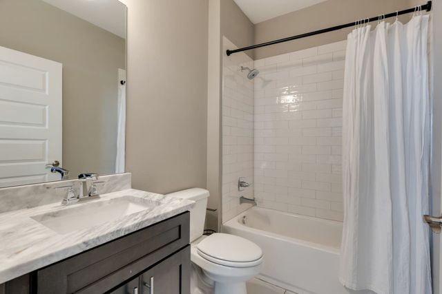 4405 Kentucky Ave Apt 402, Nashville, TN 37209