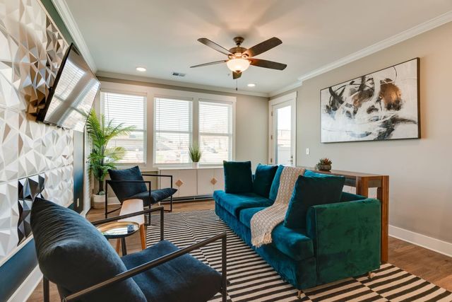 4405 Kentucky Ave Apt 402, Nashville, TN 37209