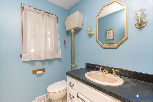 14500 Happy Hill, Chester, VA 23831