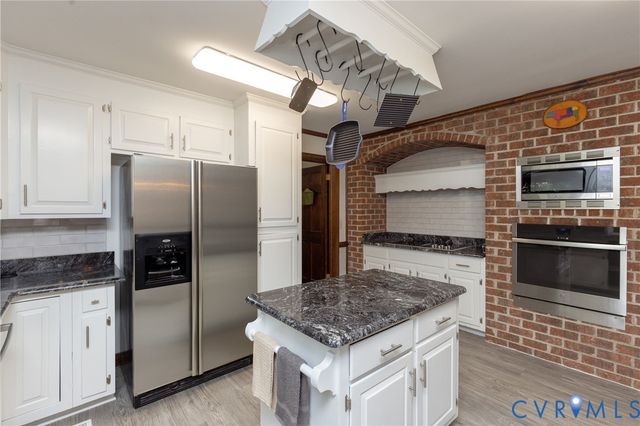 14500 Happy Hill, Chester, VA 23831