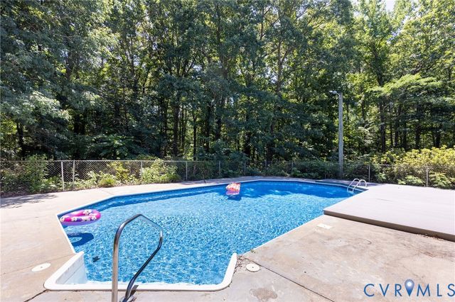 14500 Happy Hill, Chester, VA 23831