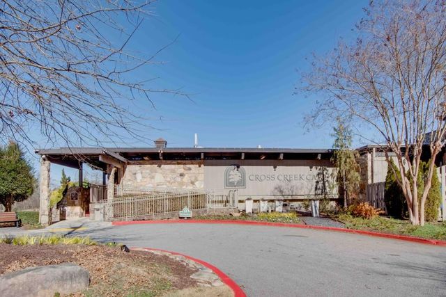 14 Cantey Place, Atlanta, GA 30327