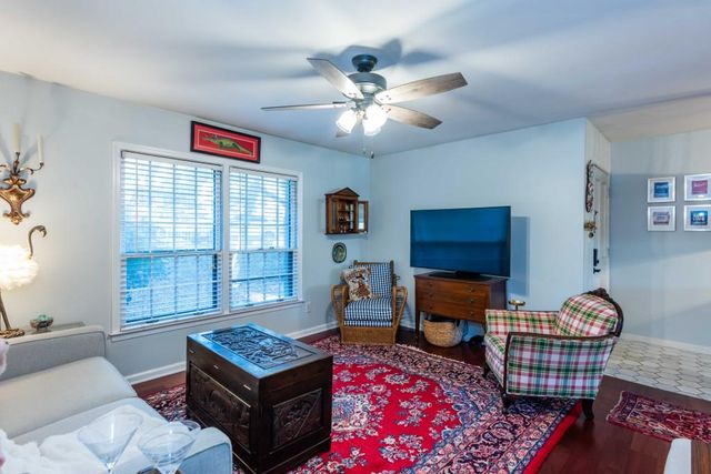 14 Cantey Place, Atlanta, GA 30327