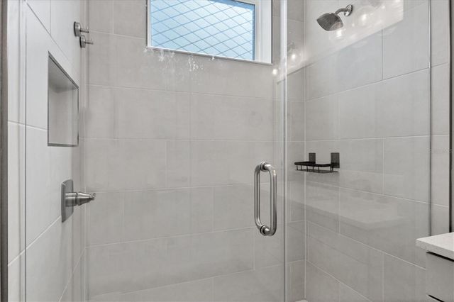 2340 LINDSTROM STREET, Sarasota, FL 34237