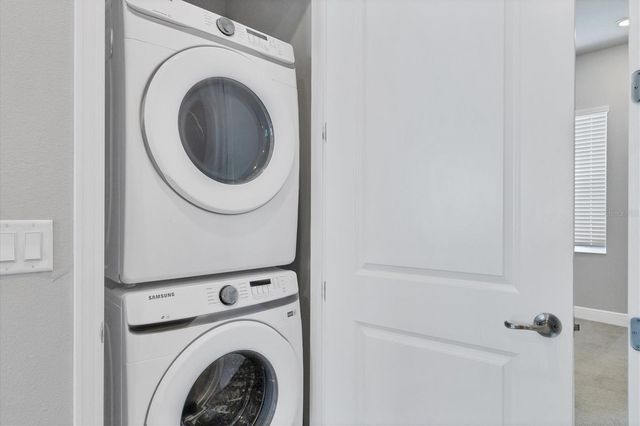 2340 LINDSTROM STREET, Sarasota, FL 34237