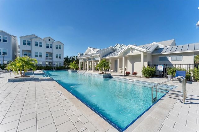 2340 LINDSTROM STREET, Sarasota, FL 34237