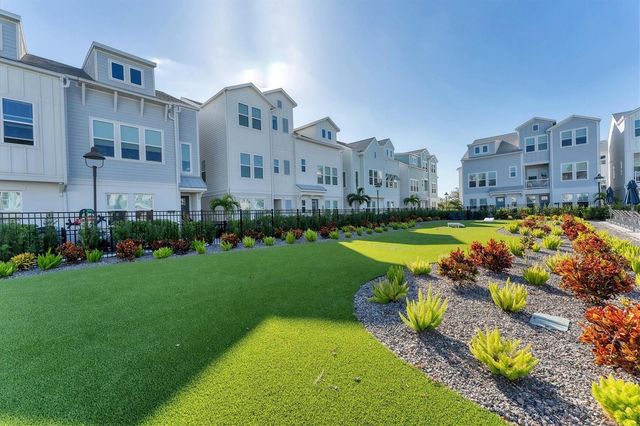 2340 LINDSTROM STREET, Sarasota, FL 34237