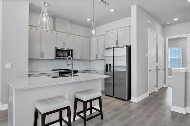 2340 LINDSTROM STREET, Sarasota, FL 34237