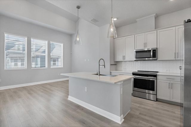 2340 LINDSTROM STREET, Sarasota, FL 34237