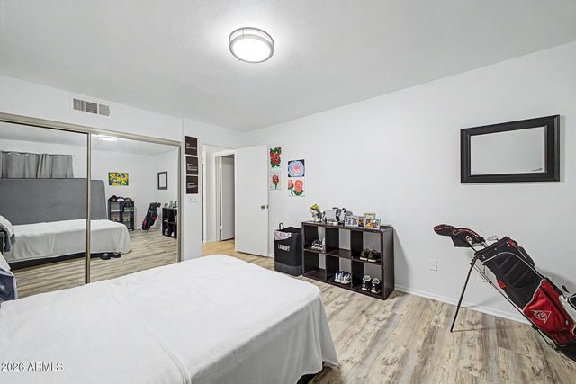 8847 N 8TH Street 101, Phoenix, AZ 85020