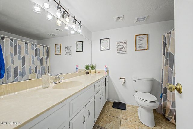 8847 N 8TH Street 101, Phoenix, AZ 85020