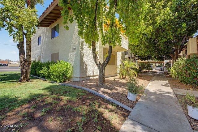 8847 N 8TH Street 101, Phoenix, AZ 85020