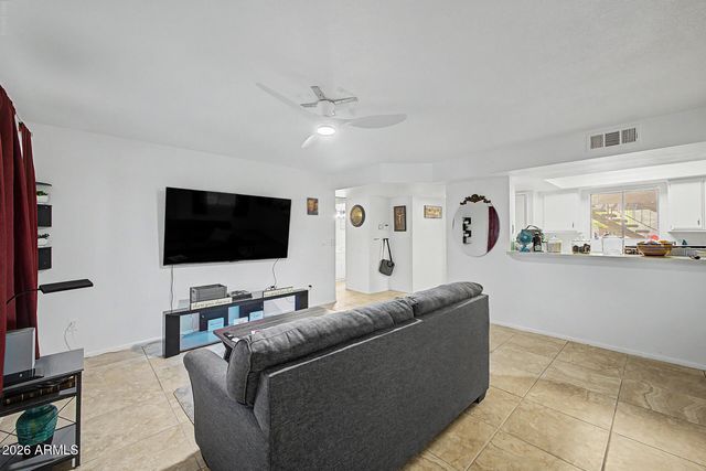 8847 N 8TH Street 101, Phoenix, AZ 85020