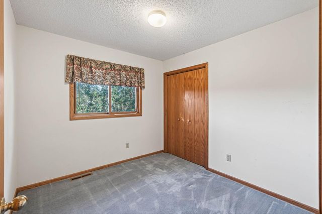 25965 9th Street W, Zimmerman, MN 55398