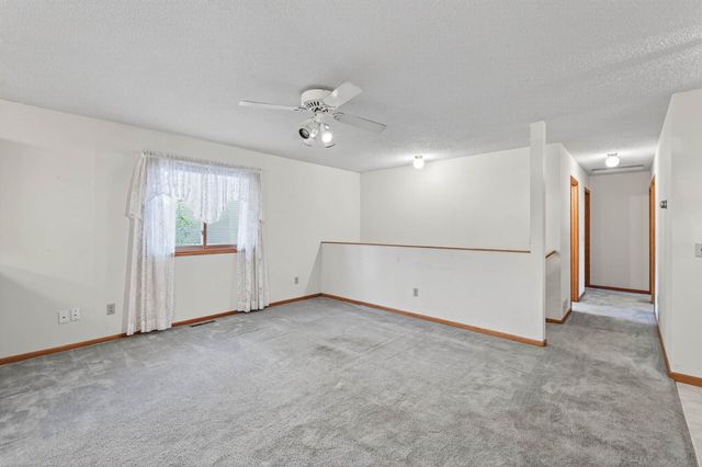 25965 9th Street W, Zimmerman, MN 55398