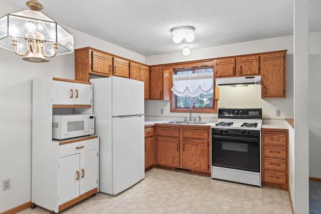 25965 9th Street W, Zimmerman, MN 55398