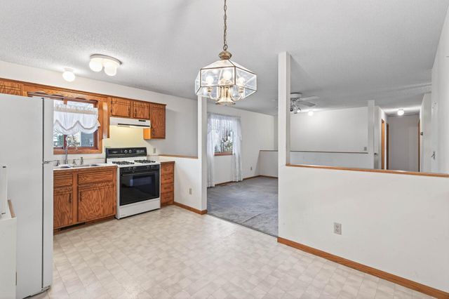 25965 9th Street W, Zimmerman, MN 55398