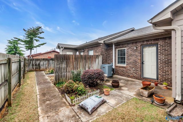 8134 Oldfield Road SW 2A, Huntsville, AL 35802