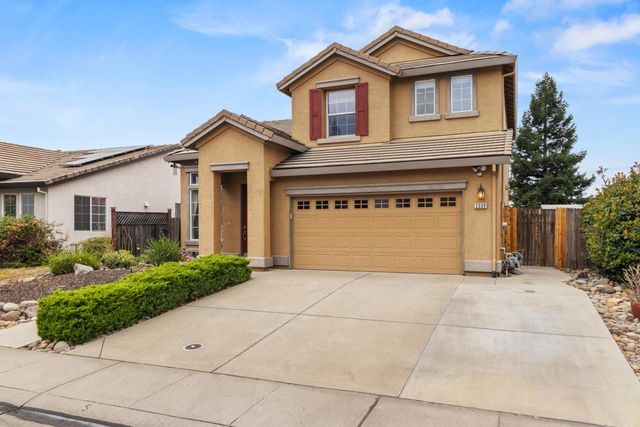 2339 Canary Dr, Rocklin, CA 95765